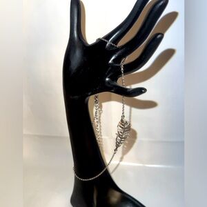 Silver Leaf Pendant Necklace